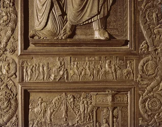 Detail van de centrale deur van de basiliek, versierd 1439-45 (brons)